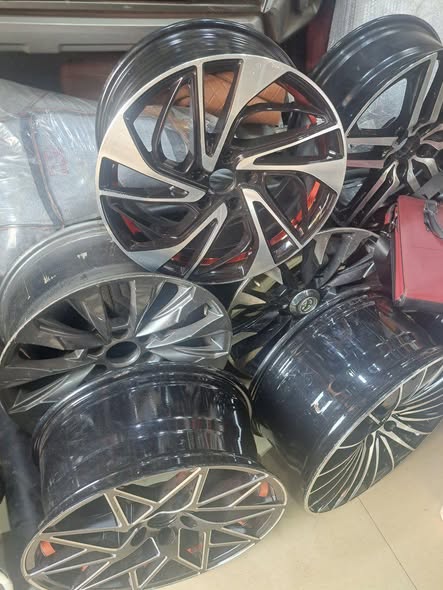 Arrivage de pneus d'occasion Belgique et Japon
