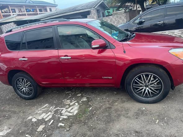 Rav4 modèle 2008 limited à vendre
