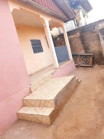 Studio moderne à louer – Tougang Bafoussam