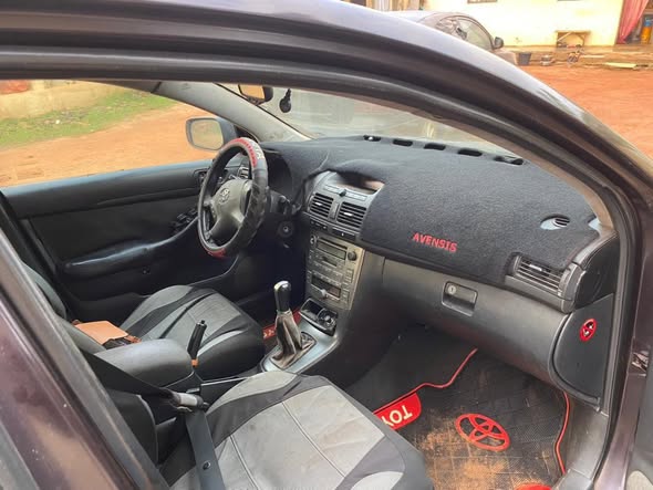 Toyota Avensis à vendre