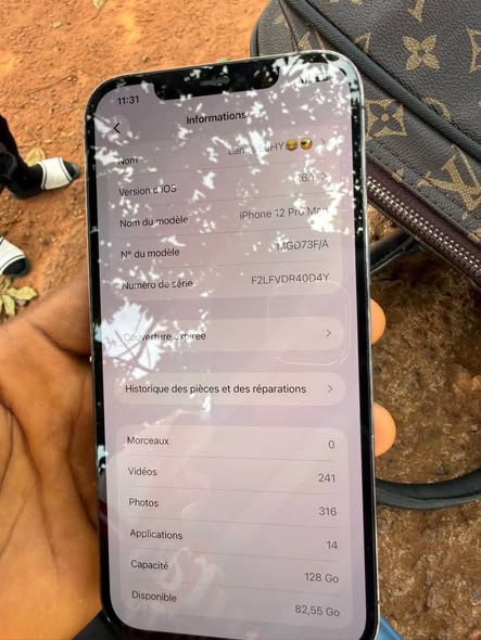 iPhone 12pm en parfait état