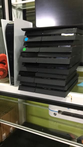 Consoles de jeux vidéo neuves et occasions