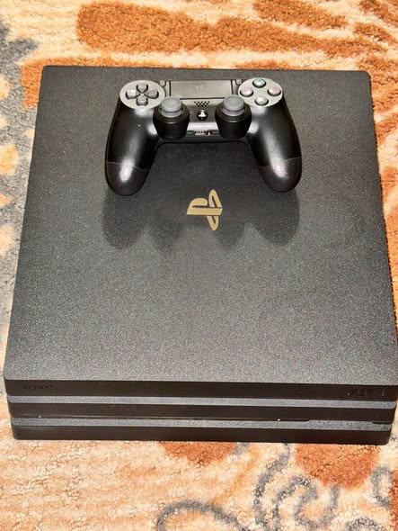 Consoles de jeux vidéo neuves et occasions