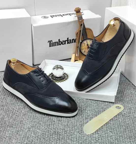 Chaussures disponibles en tailles 40 à 46