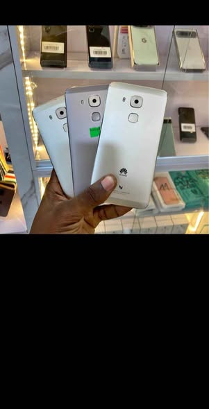 Smartphone Huawei – 64 Go / 4 Go RAM