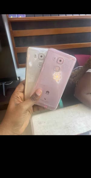 Smartphone Huawei – 64 Go / 4 Go RAM