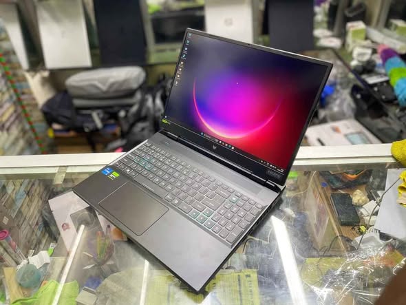 Acer Predator Helios Neo 16 Gaming Laptop