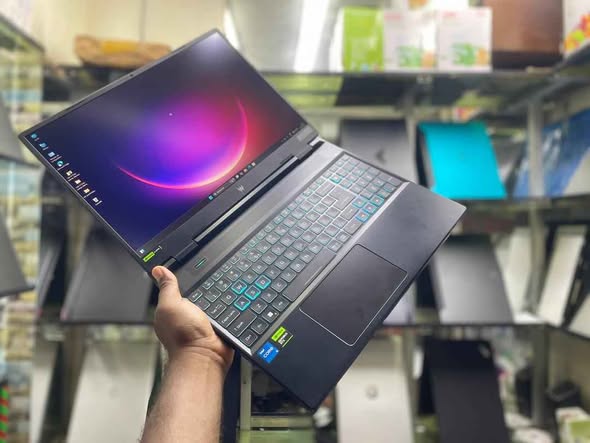 Acer Predator Helios Neo 16 Gaming Laptop