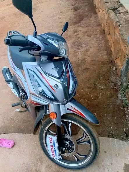 MOTO Scooter à vendre