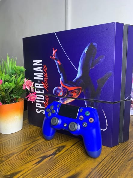 PS4 avec jeux et accessoire de qualité