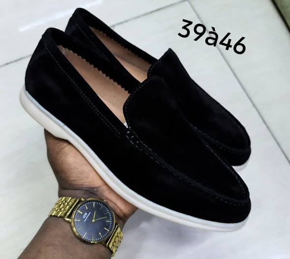 Chaussures en vente