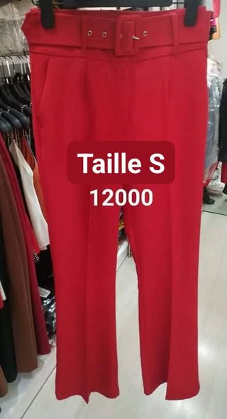 Vêtements à vendre à Douala