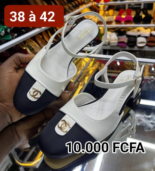 Vêtements à vendre à Douala