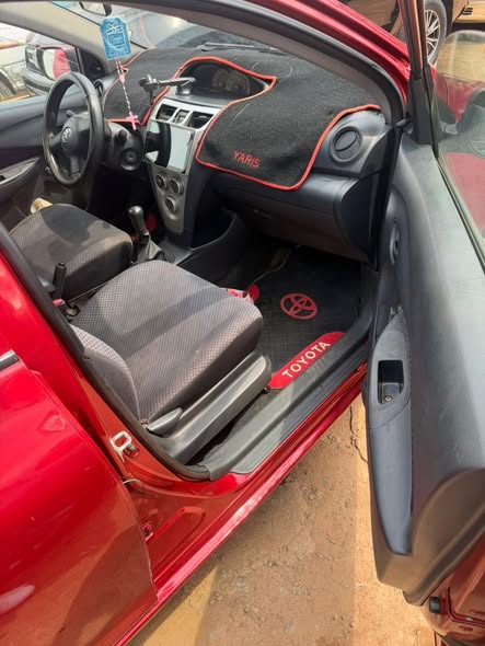 Yaris Berlin Manuel à vendre