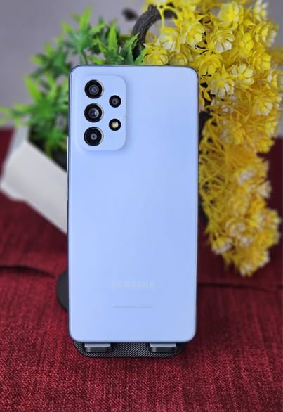 Caméra 64Mpx, 128Gb, 6G Ram, 5000Mah