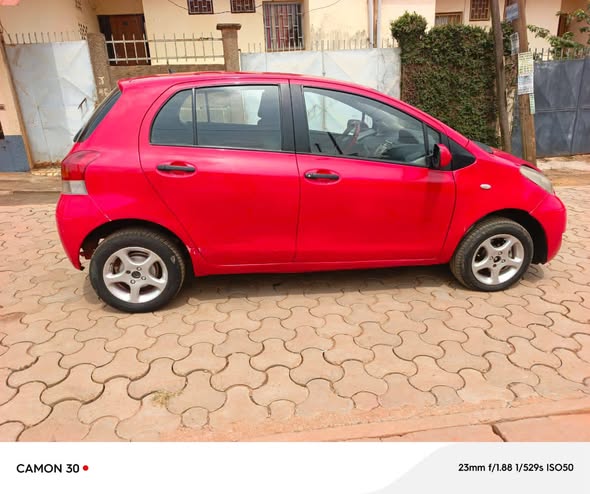 TOYOTA YARIS 2009 à vendre