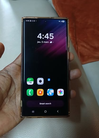 Samsung Galaxy S22 Ultra à vendre