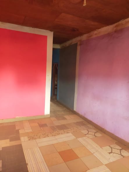 Studio moderne à Carrefour explosif