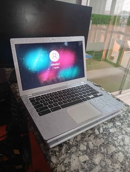 Laptop Toshiba 13,3 pouces – Windows 10 Pro