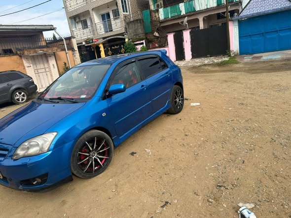 Toyota Corolla 115 2006 Essence manuelle