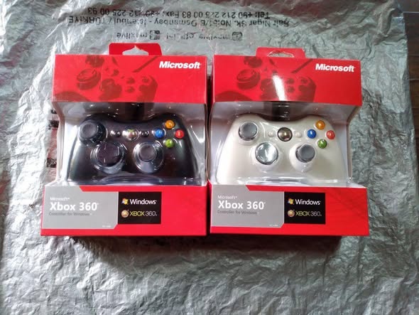 Manettes PS4 et Xbox 360 neuves