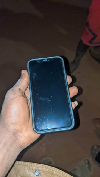 iPhone XR transformé en 13 à vendre