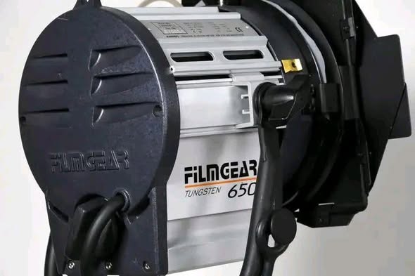 Projecteur lumière studio professionnel FilmGear