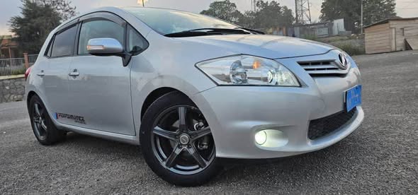 Auris 2010 automatique à vendre