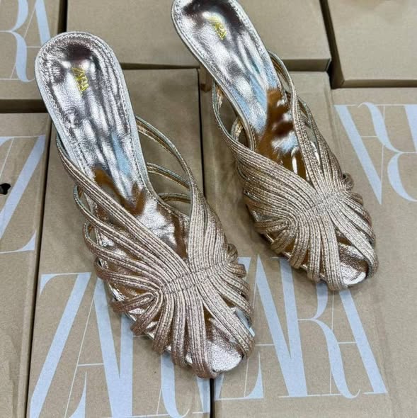 Mules zara et talons de luxe