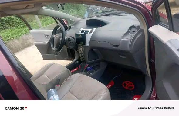 Yaris Vitz 2011 à vendre