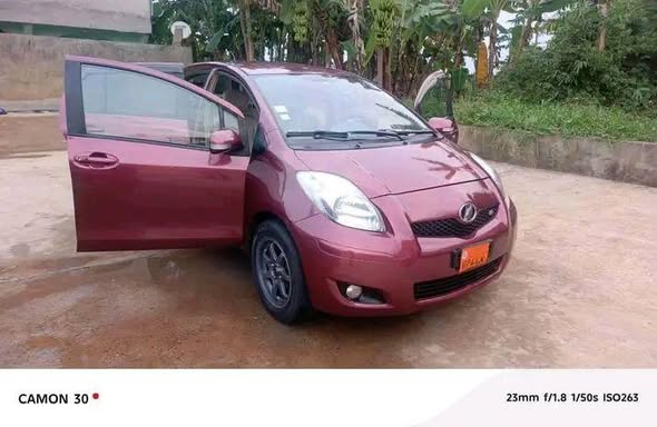 Yaris Vitz 2011 à vendre