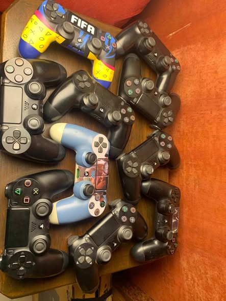 Manette d'origine en solde