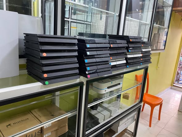 PS4/PS5 occasion disponible à Yaoundé