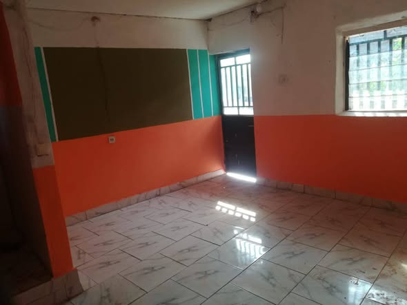 Chambre moderne à louer à Bafoussam