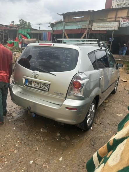 Voiture Toyota Corolla Verso à vendre