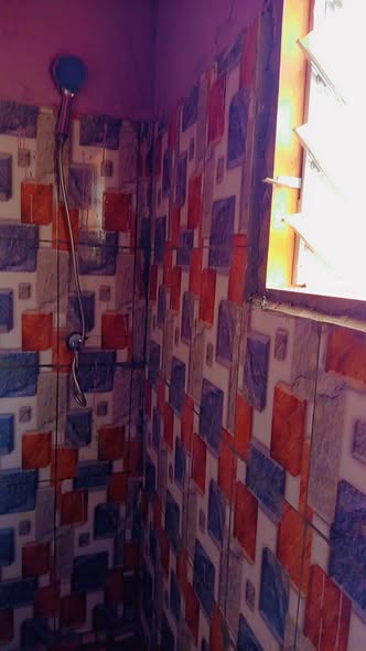 Chambre moderne à Nkoabang