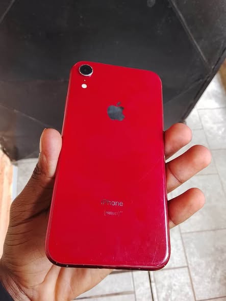 iPhone en bon état avec problème de réseau