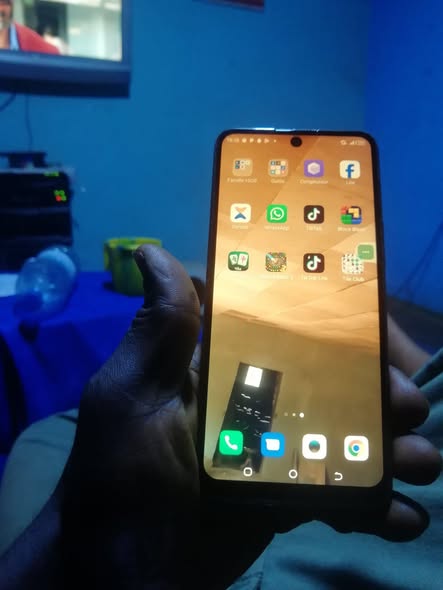 Techno camon 30 à vendre