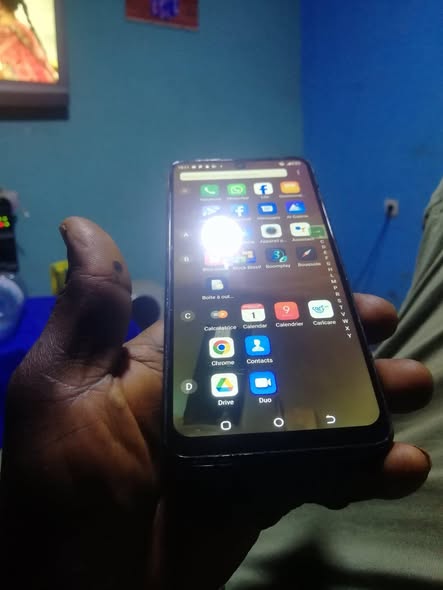 Techno camon 30 à vendre