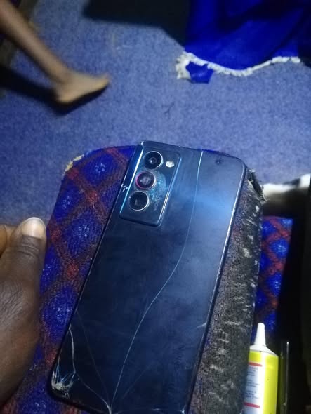 Techno camon 30 à vendre