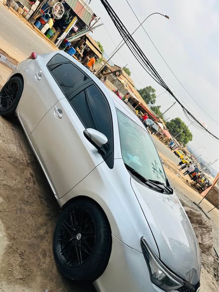 TOYOTA AURIS 2018 à vendre