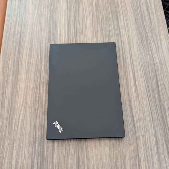 Lenovo ThinkPad P14s Gen 1 – Puissance Pro, Format Compact