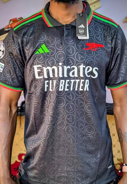 Maillots Barça et Brasil en vente
