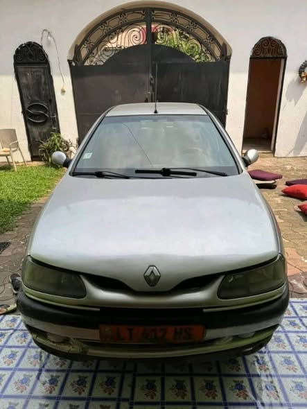 Renault Laguna Essence Manuel à vendre