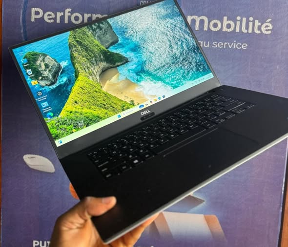 DELL PRECISION 5540 – XPS STYLE
