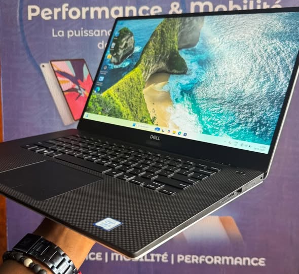 DELL PRECISION 5540 – XPS STYLE