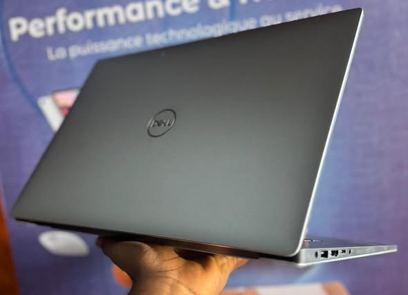 DELL PRECISION 5540 – XPS STYLE