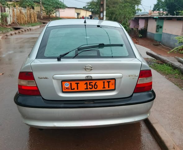 Opel Vectra Liftback à vendre