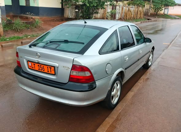 Opel Vectra Liftback à vendre