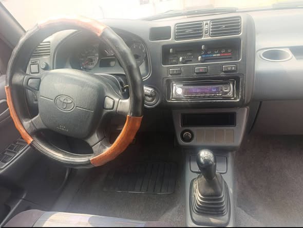TOYOTA RAV4 1996 4X4 à vendre